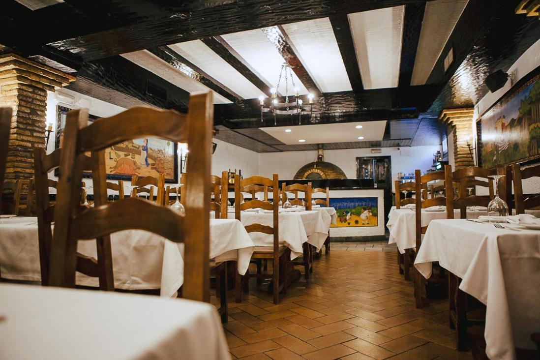 Hotel&Bar Ducay أوليتي المظهر الخارجي الصورة