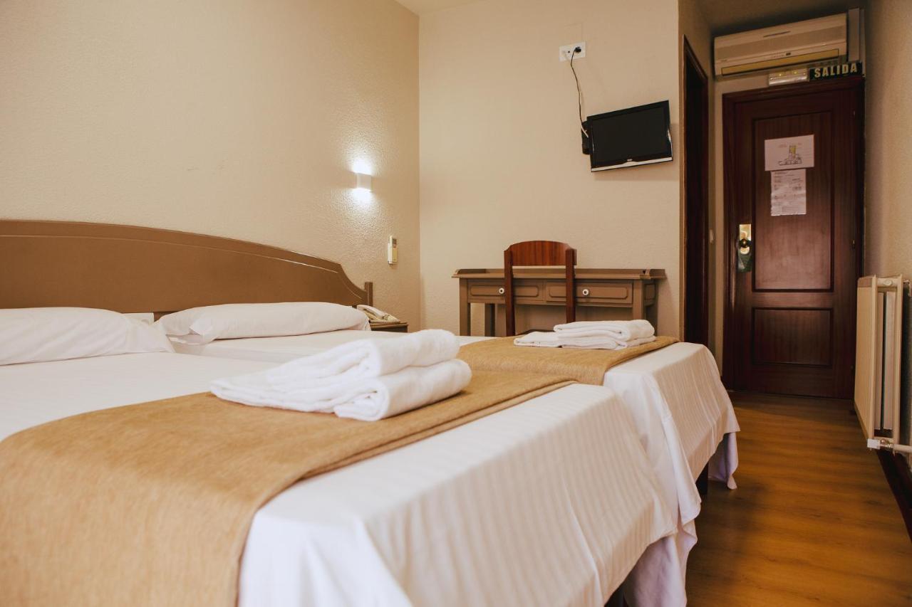 Hotel&Bar Ducay أوليتي المظهر الخارجي الصورة