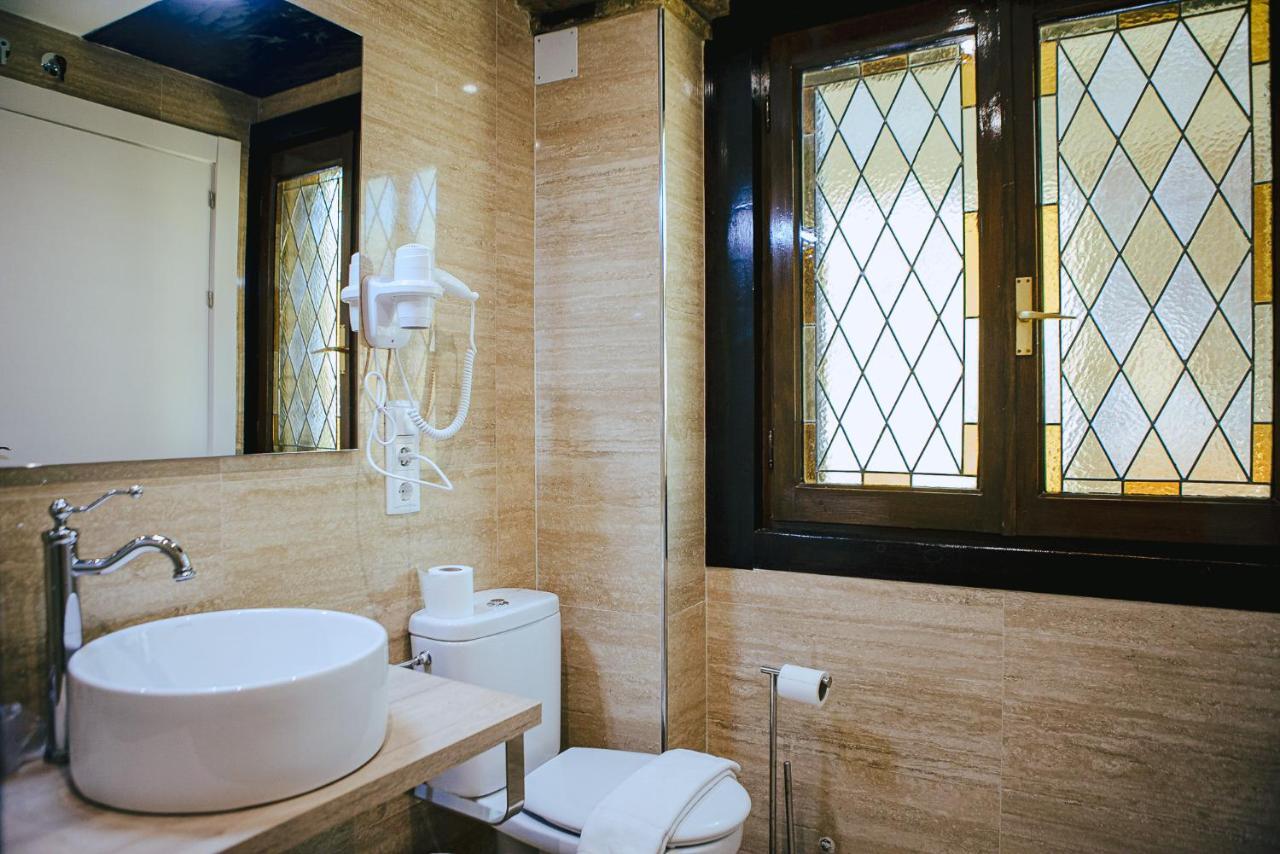 Hotel&Bar Ducay أوليتي المظهر الخارجي الصورة