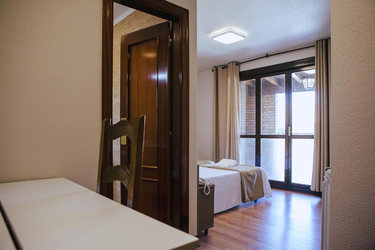 Hotel&Bar Ducay أوليتي المظهر الخارجي الصورة